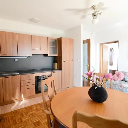 Glicinija Apartment