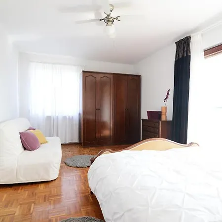 Apartment Glicinija